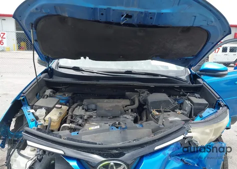 2018 Toyota Rav4 Xle из США, поврежденный, VIN JTMWFREV6JJ180937